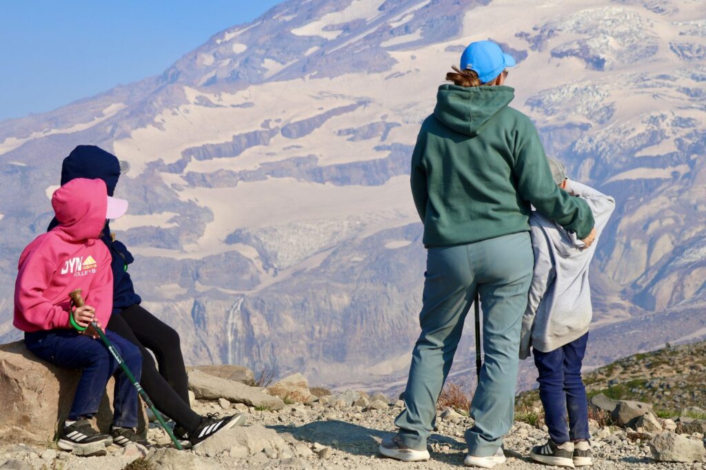 Mount Rainier overlook from the trail